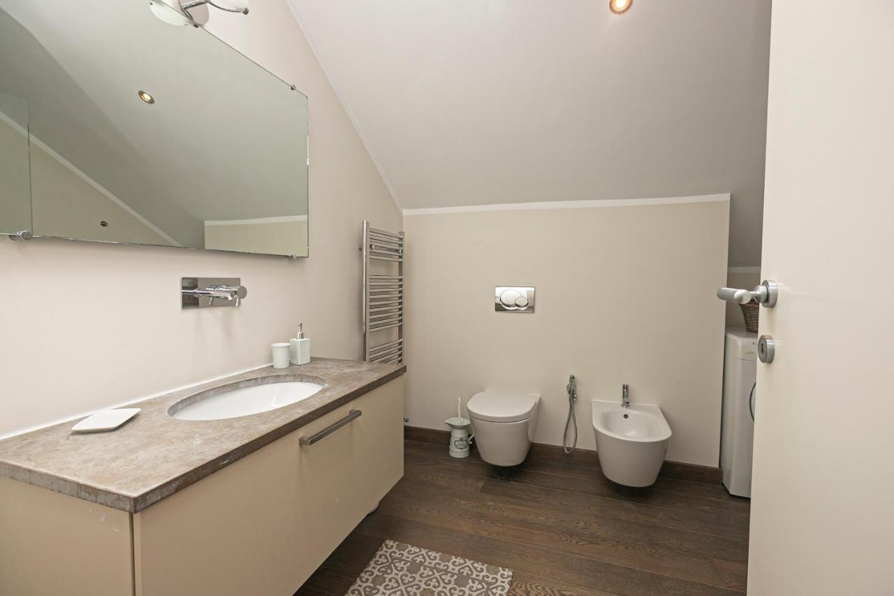 Real Italian Estate - Penthouse Genova